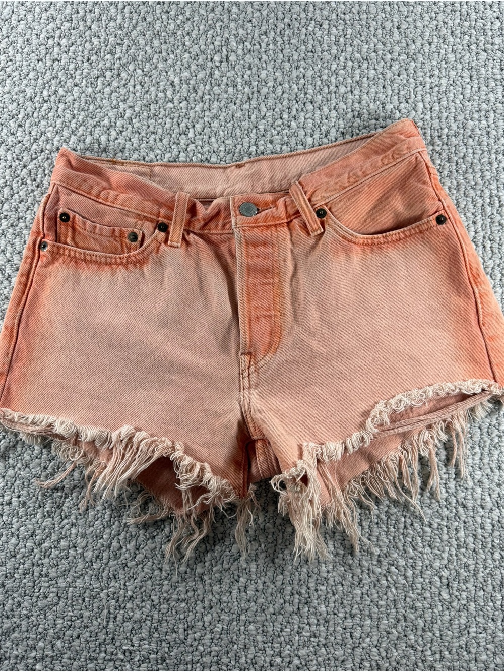 Levi 501 Coral/Orange Raw Hem Denim Cutoff Mid-rise Shorts boho Size 27 - Picture 5 of 16